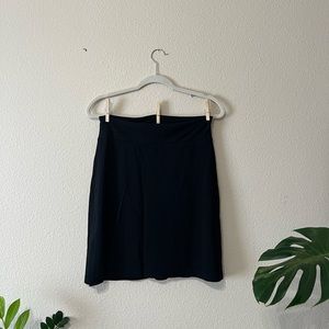 GAP BLACK SKIRT